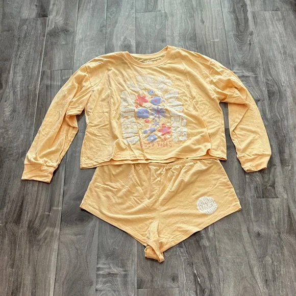 Women's Yellow Graphic Lounge Set - Picture 1 of 7